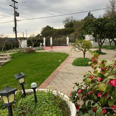 Villa Hellas Optimal Fuer Tennisliebhaber Und Meergeniesser