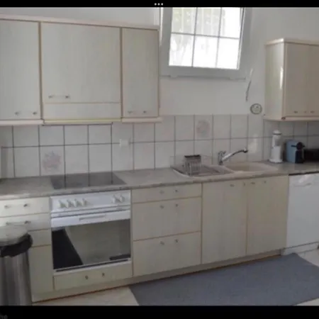 Villa Hellas Optimal Fuer Tennisliebhaber Und Meergeniesser Apartment