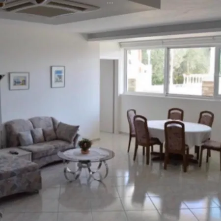 Villa Hellas Optimal Fuer Tennisliebhaber Und Meergeniesser Apartment Nea Iraklitsa